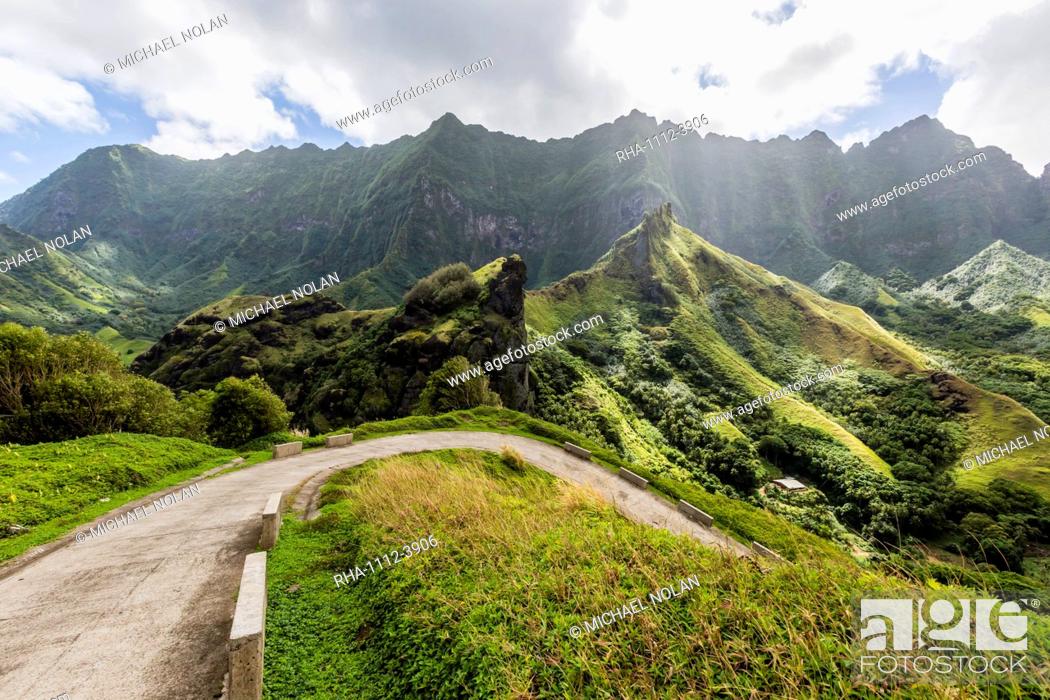Stock Photo: Winding mountain road from the town of Hanavave, Fatu Hiva, Marquesas, French Polynesia, South Pacific, Pacific.
