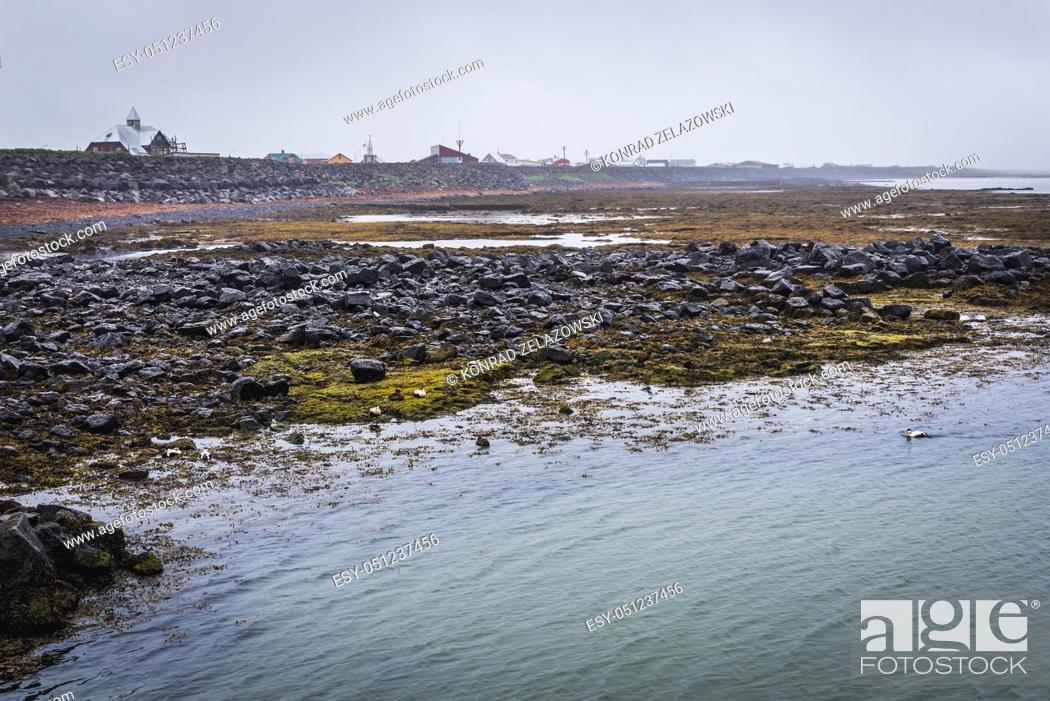 Stock Photo: Coast in Eyrarbakki fishing village on the south coast of Iceland.