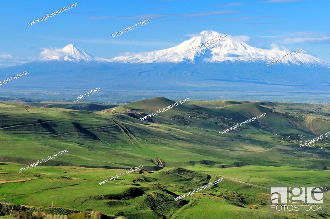 Stock Photo: View over the Araratian Plain towards Mount Ararat, Armenia, Asia.