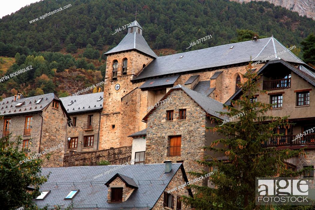 Imagen: Sallent de Gállego in the Tena valley. Huesca.
