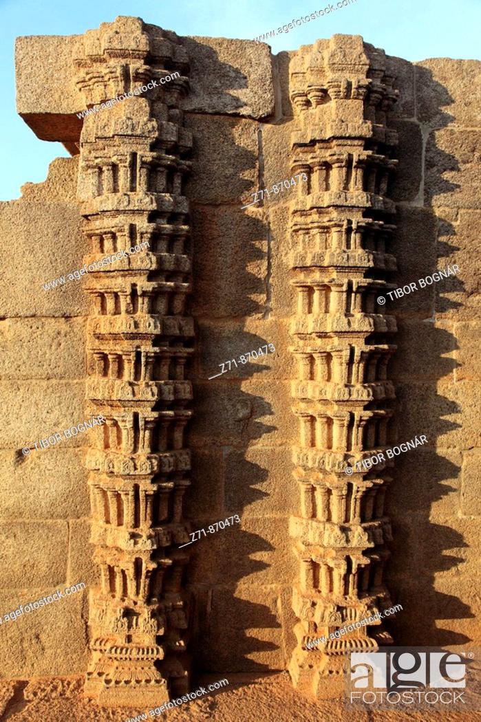 Stock Photo: India, Tamil Nadu, Mamallapuram, Mahabalipuram, Rayar Gopuram, rock carving.