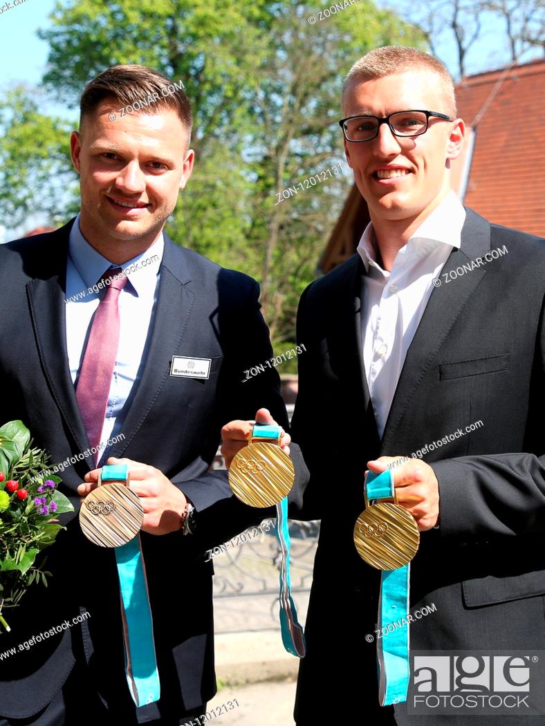 Stock Photo: Rennrodler Toni Eggert und Bobsportler Thorsten Margis mit ihren Olympia 2018 Medaillen beim Empfang der Teilnehmer an den Olympischen Winterspielen und.