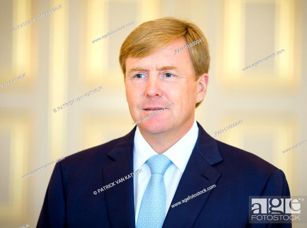 Photo de stock: King Willem-Alexander of the Netherlands receives President Thein Sein of the Myanmar at Palace Noordeinde in The Hague, The Netherlands, 9 September 2014.