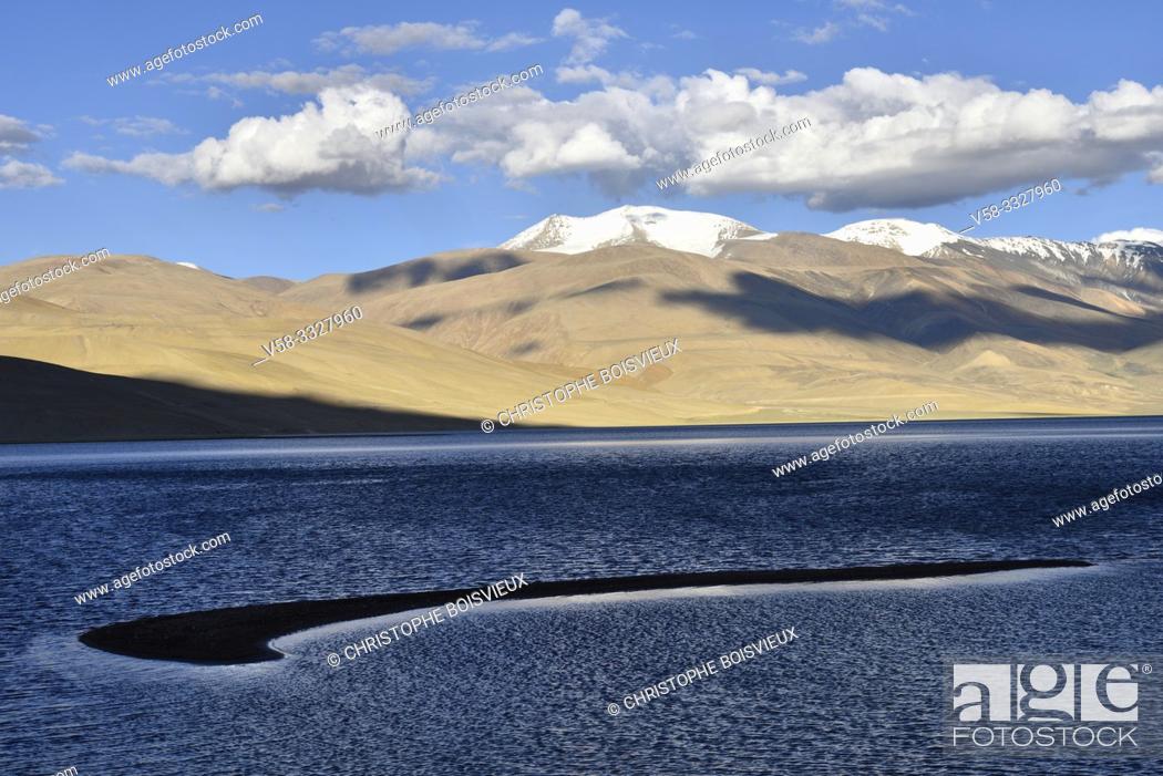 Stock Photo: India, Jammu & Kashmir, Ladakh, Tso Moriri lake.