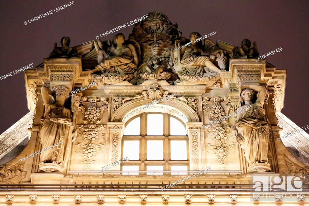Stock Photo: Paris. 1st district. Louvre Museum by night. Facade of the Colbert pavilion.