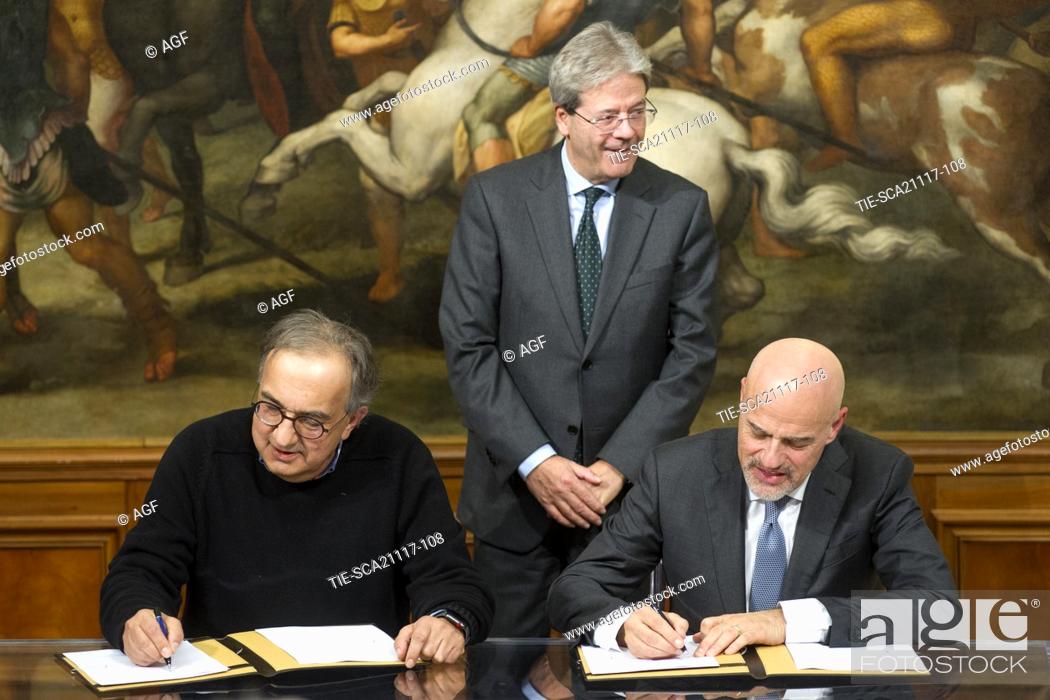 Stock Photo: Claudio Descalzi, Paolo Gentiloni, Sergio Marchionne during signature of the memorandum between ENI and FCA, Rome 21/11/2017.