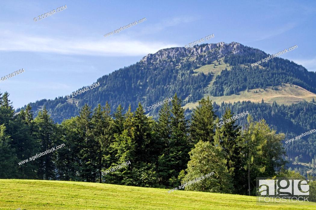 Stock Photo: Der Brünnstein ist ein 1634 m hoher Berg in den Bayerischen Voralpen im Mangfallgebirge.