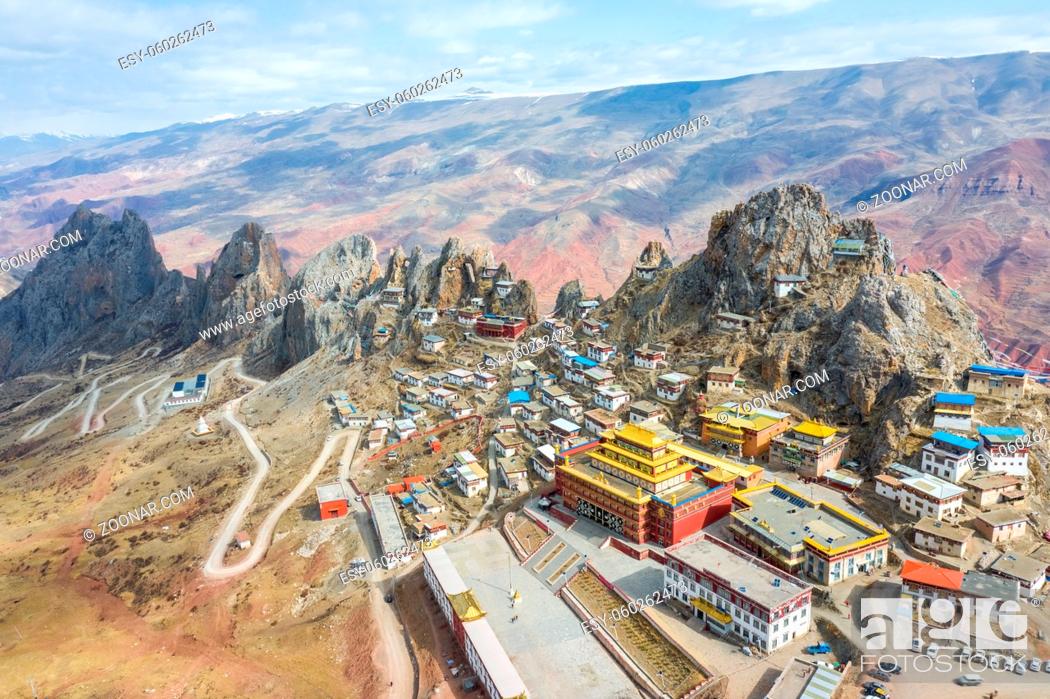 Stock Photo: Zizhu temple, about 4800 meters above sea level, one of the oldest and most important temple of the Bon religion, built three thousand years ago.
