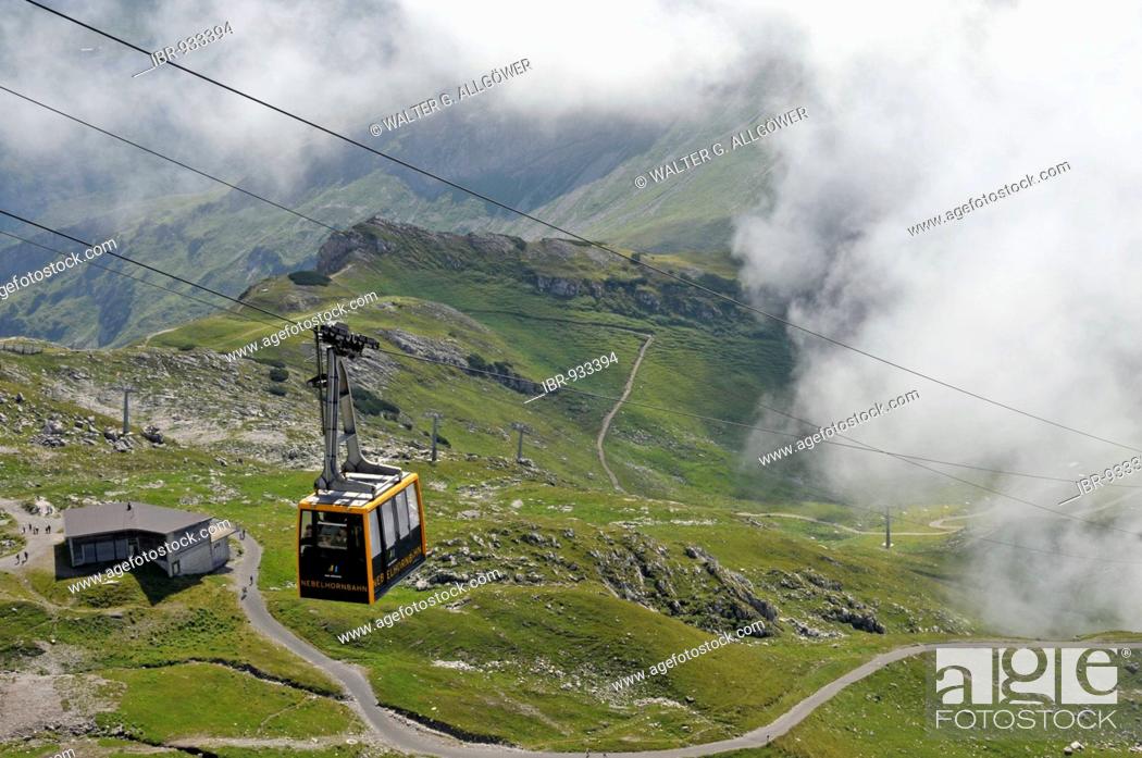 Stock Photo: Cable car from the mountain station of Hoefatsblick to the summit station of Nebelhorn Mountain, Allgaeuer Alps, Bavaria, Germany, Europe.