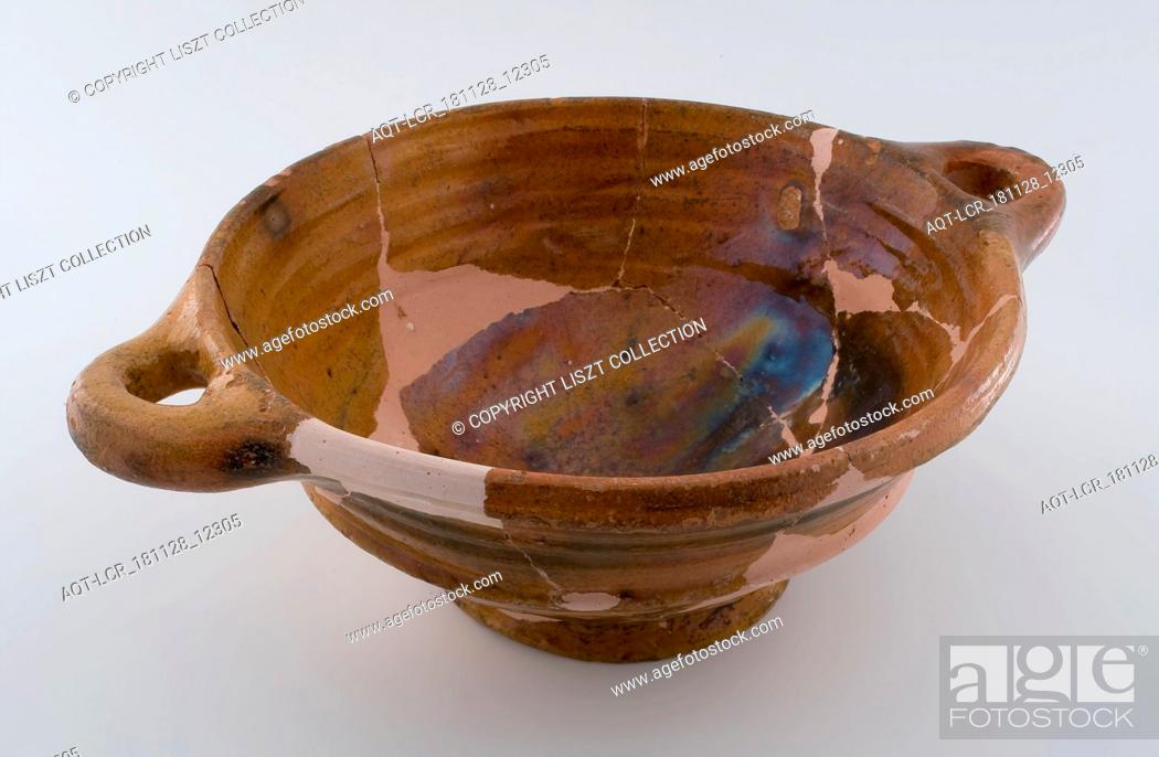 Stock Photo: Deep pottery bowl on stand with two lying sausage ears, ear bowl bowl crockery holder soil find ceramic earthenware glaze lead glaze.