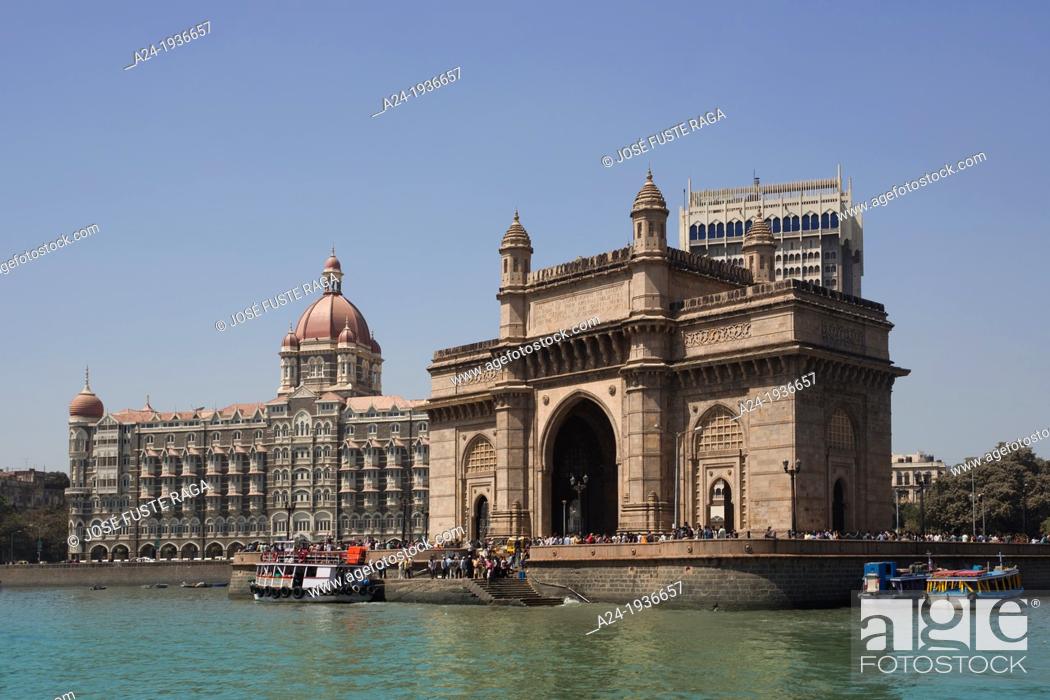 Stock Photo: India , Maharastra State, Mumbay City, Colaba District, Gateway Of India Bldg.