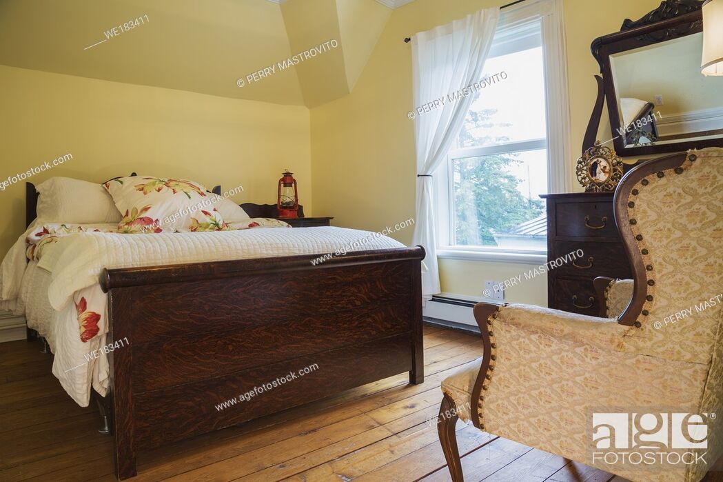 Antique Double Bed With Wooden, Victorian Wood Headboard