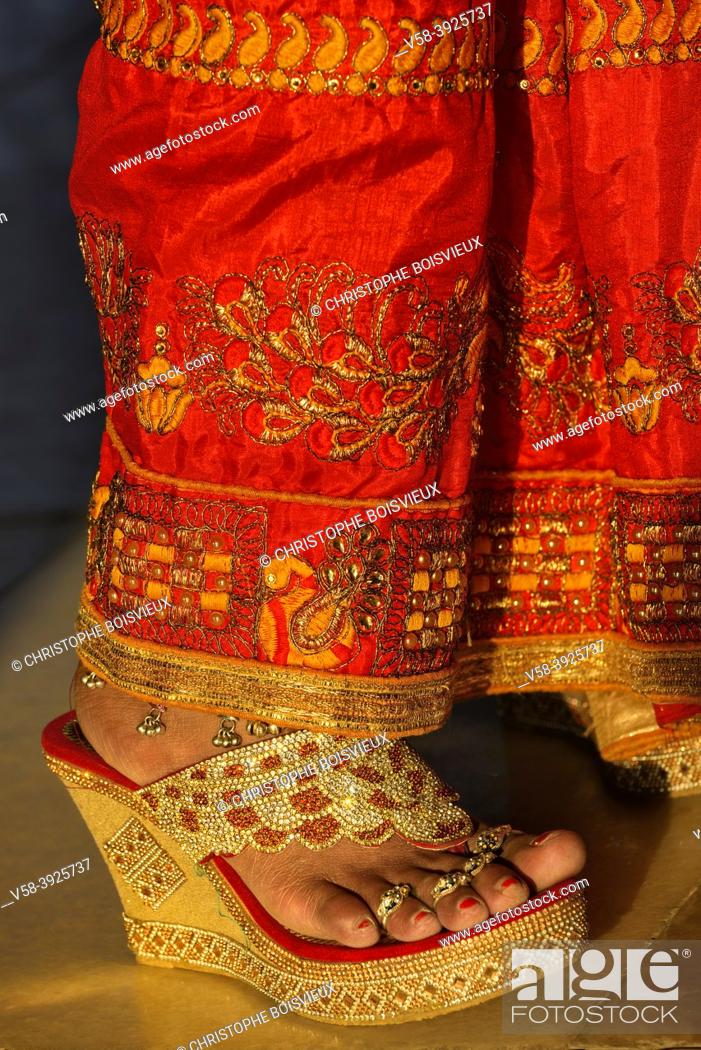 Stock Photo: India, Uttar Pradesh, Agra, Fashionable shoes and sari.