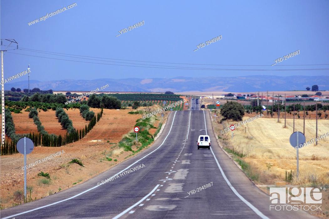 Stock Photo: countryside landscape of La-Mancha, road from Villanueva de los infantes to Valdepenas, Ciudad Real, Castile-La Mancha, Spain, Europe.