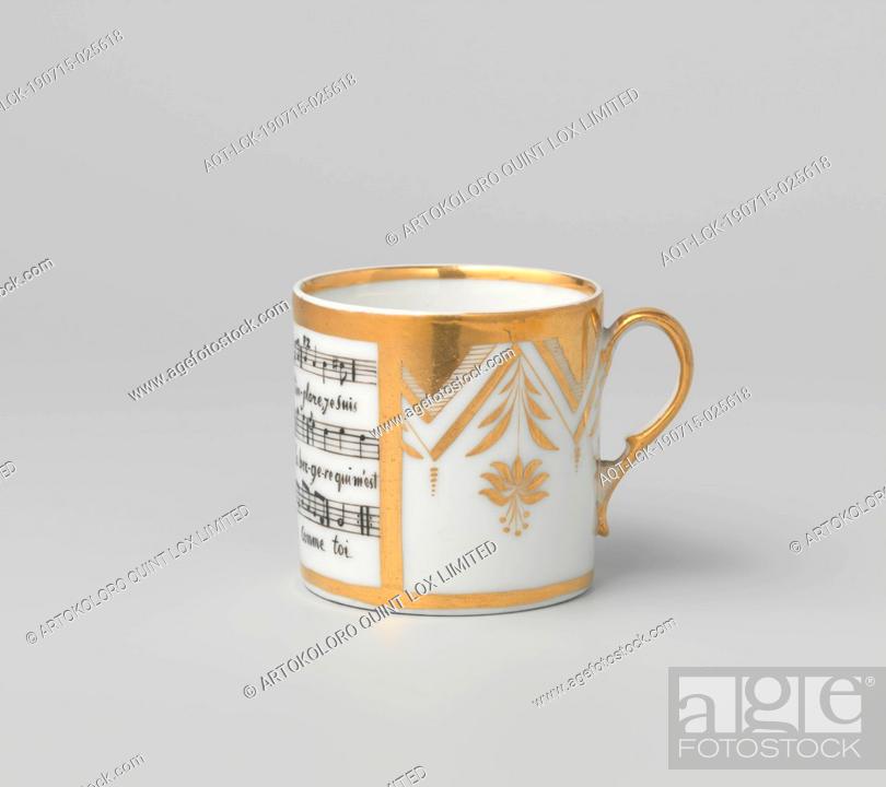 Photo de stock: Cup with sheet music with lyrics, Porcelain cup with a cylindrical wall and C-shaped ear, painted on the glaze with black and gold.