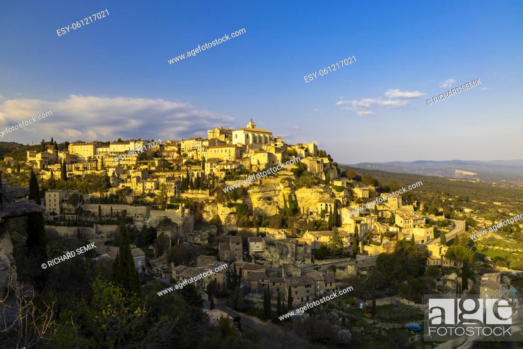 Stock Photo: Gordes small medieval town in Provence, Luberon, Vaucluse, France.