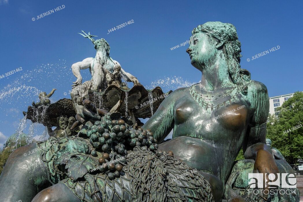 Stock Photo: Fountain of Neptune, Alexanderplatz, Berlin.