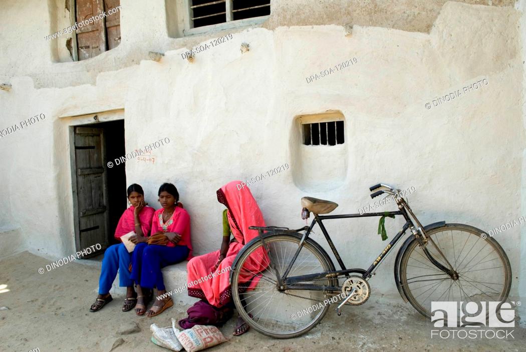 Stock Photo: Village scene; Uttar Pradesh ; India.