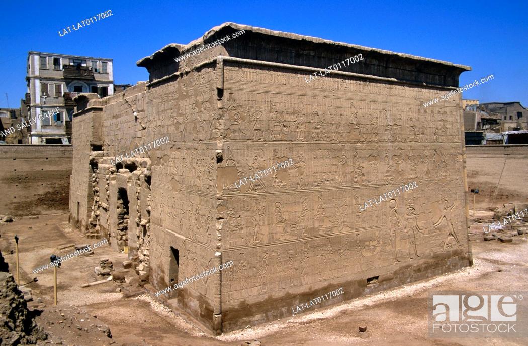 Stock Photo: The Egyptian city of Esna or Isna is located on the west bank of the River Nile, some 55 km south of Luxor. There are fine examples of relief carvings of.