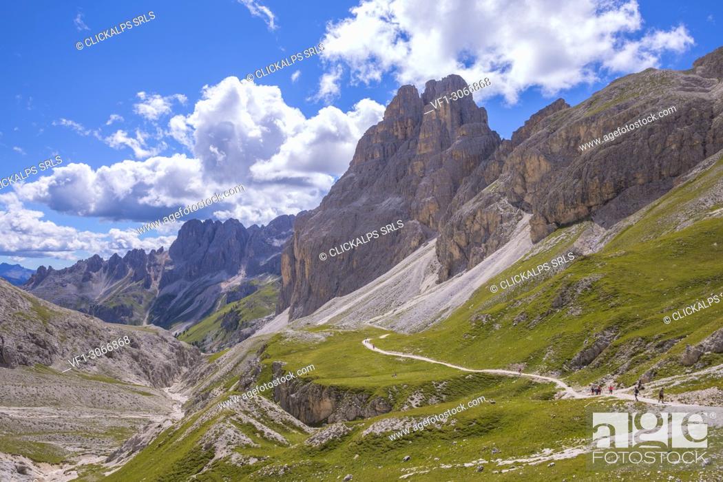 Stock Photo: Vajolet valley and the Catinaccio group, Dolomites, Fassa valley, Val di Fassa, Pozza di Fassa, Trento Province, Trentino Alto Adige, Italy.