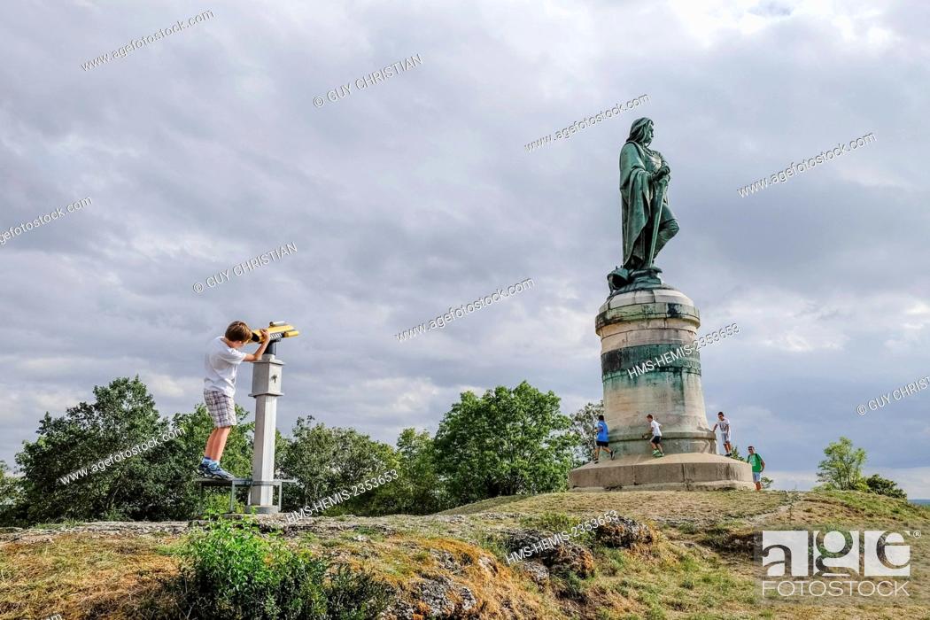 Stock Photo: France, Cote d'Or, Alise Sainte Reine, Alesia, Vercingetorix monumental statue by the sculptor Aime Millet at the top of Mont Auxois.