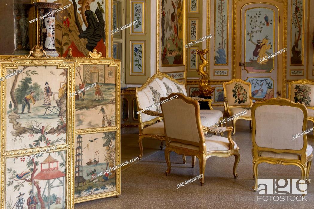 zegevierend toonhoogte Nadeel Louis XIV style sofa, chairs and folding screen made of golden wood and  silk decorated with Chinese..., Stock Photo, Picture And Rights Managed  Image. Pic. DAE-B8008707 | agefotostock