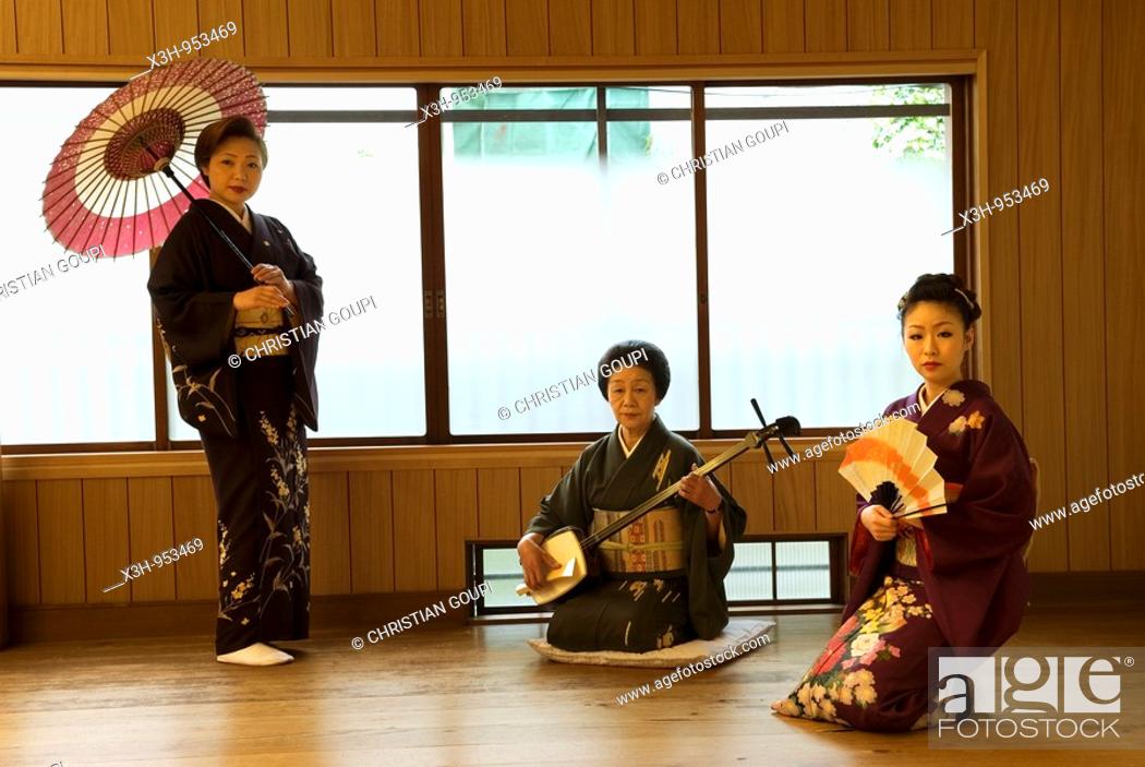 Stock Photo: young women kimono dressed , women association in Hakone for teaching traditional art to behave for 'maiko' geisha apprentice, Hakone, Japan.