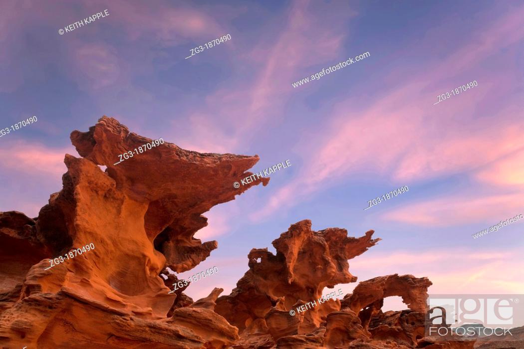 Stock Photo: Sunset at Devils Fire, Strange eroded sandstone rock formations in the desert south west, Nevada, USA.