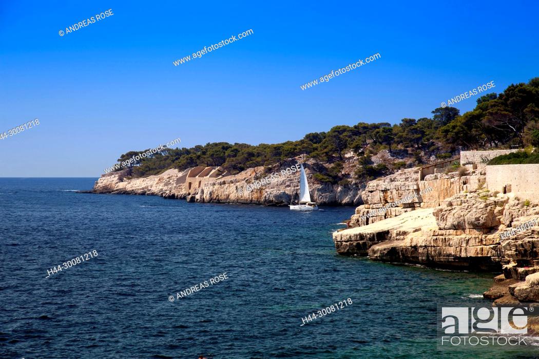 Stock Photo: Felsenküste bei Port Pin, Calanque de Port Pin, Provence, Frankreich, Europa| Rocky coast at Port Pin, Calanque de Port Pin, Provence, France, Europe.