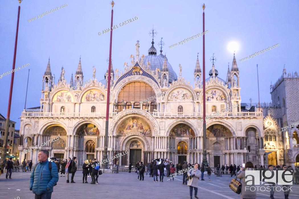 Stock Photo: Venice, Veneto, Italy : Twilight at St Marks square.