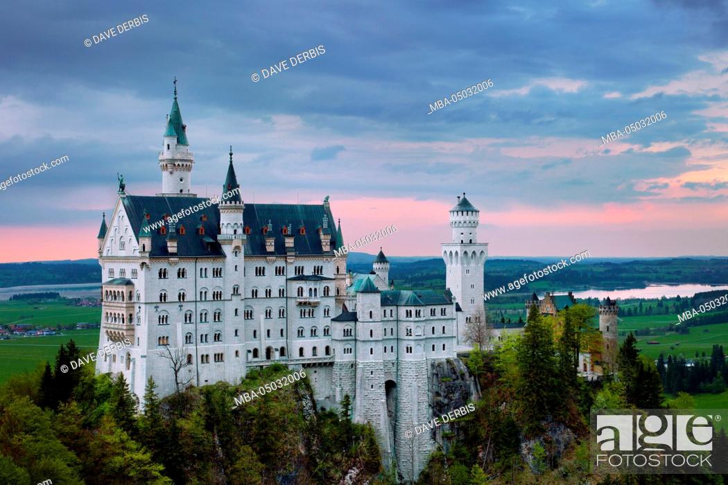 Stock Photo: Sundown, Neuschwanstein Castle (New Swanstone Castle), castle, fairytale castle, Bavaria, Germany.