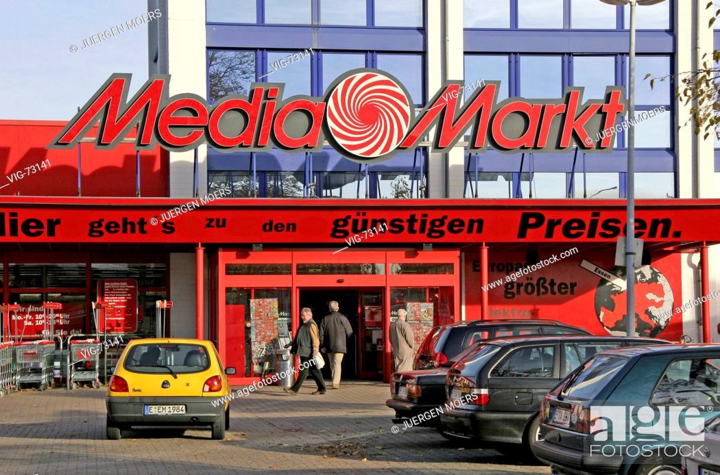 Boren Inspireren Alsjeblieft kijk Branch of Media Markt. - ESSEN, GERMANY, 22/10/2004, Stock Photo, Picture  And Rights Managed Image. Pic. VIG-73141 | agefotostock