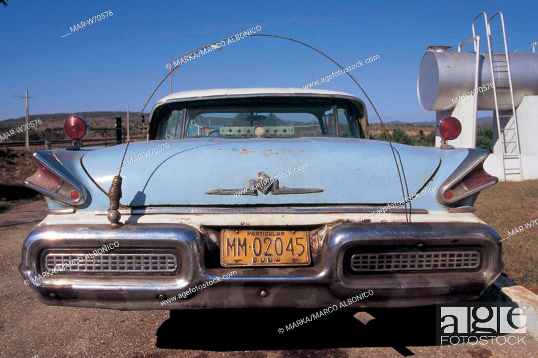 Stock Photo: cuba, havana, car.