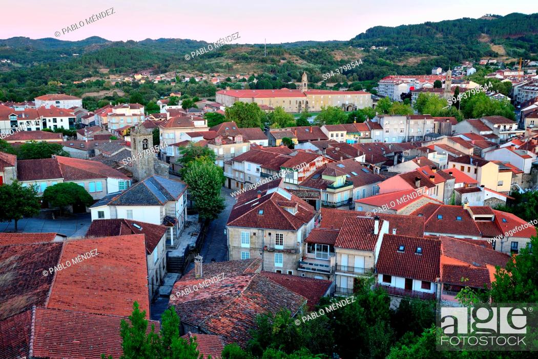 Stock Photo: Overlook of the rooves of Allariz from Castelo mount, Allariz, Orense, Spain.
