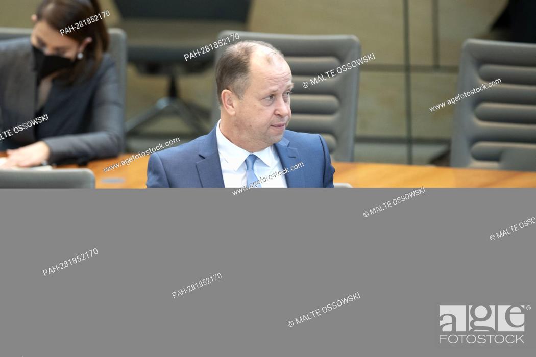 Stock Photo: dr Joachim STAMP, FDP, Minister for Children, Family, Refugees and Integration of the State of North Rhine-Westphalia and Deputy Prime Minister.