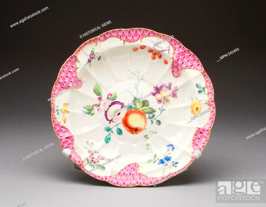 Imagen: Dish - About 1770 - Worcester Porcelain Factory Worcester, England, founded 1751 - Artist: Worcester Royal Porcelain Company, Origin: Worcester, Date: 1765–1775.