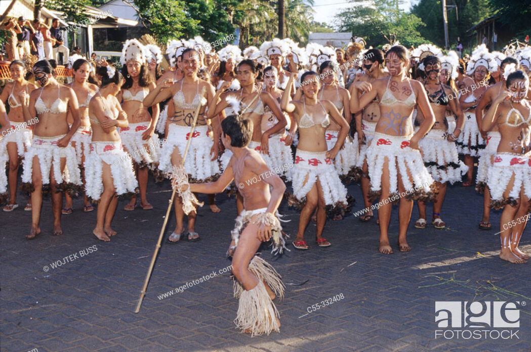 Distinción saldar internacional Carnaval. Tapati Rapa Nui festival. Islander. Easter Island. Chile, Foto de  Stock, Imagen Derechos Protegidos Pic. C55-332408 | agefotostock