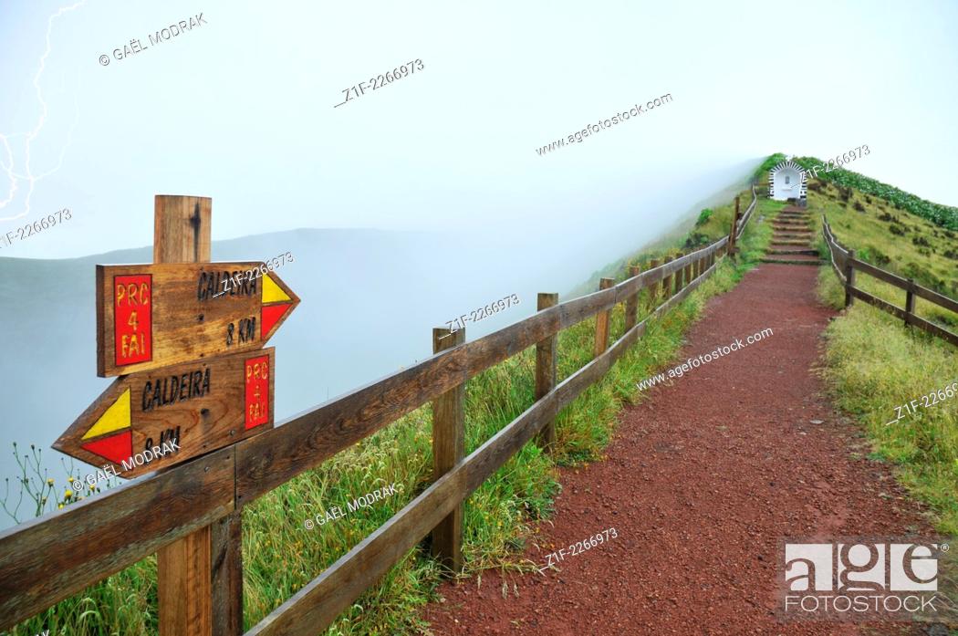 Stock Photo: Small path bording the caldeira of Faial, Azores, Portugal.