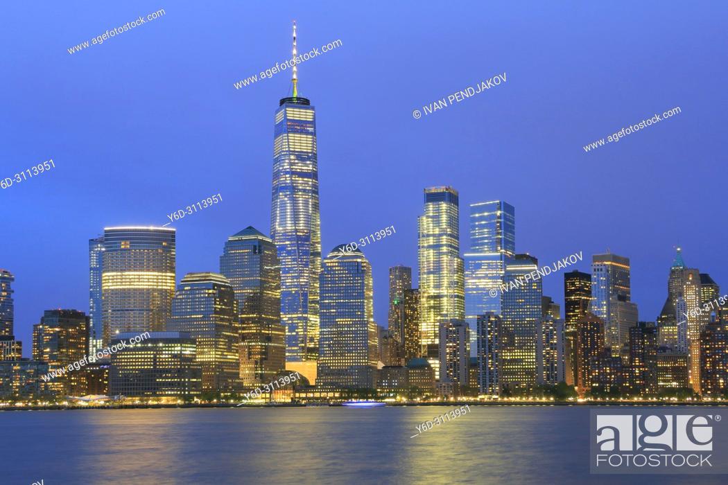 Stock Photo: Manhattan at Dusk, New York, USA.