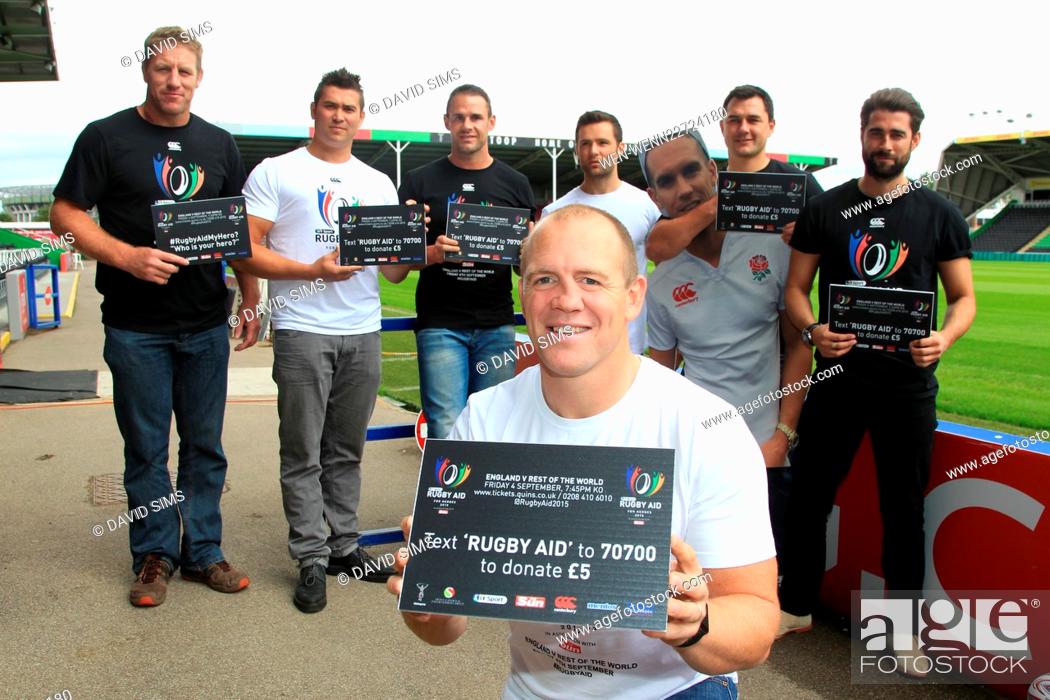 Stock Photo: Former England Rugby Captain and 2003 World Cup Winner Mike Tindall MBE unveils some of the worlds greatest former rugby players.