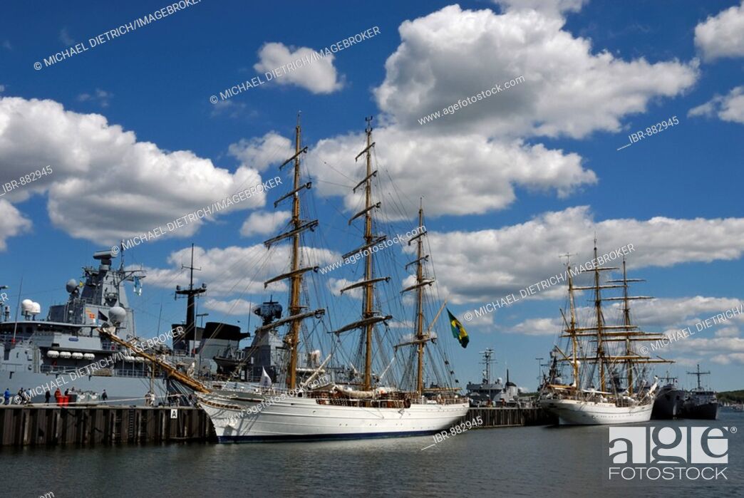 Imagen: Tall ships Cisne Branco and Gorch Fock in the Tirpitzhafen harbour, Kiel Week 2008, Kiel, Schleswig-Holstein, Germany, Europe.