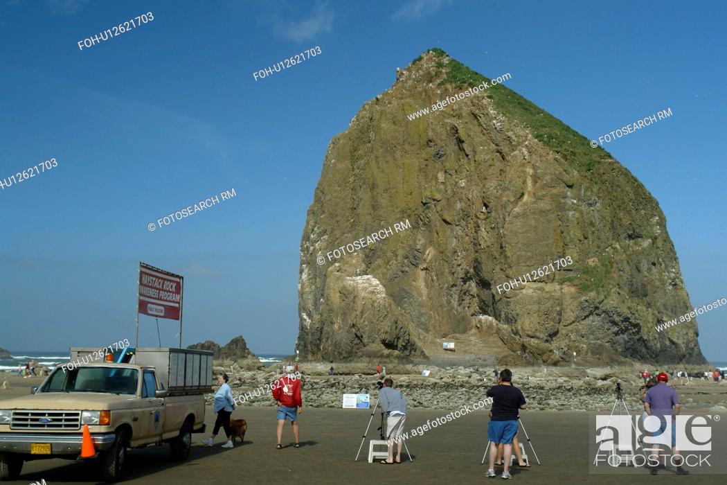Stock Photo: Cannon Beach, OR, Oregon, Pacific Ocean, Pacific Coast Scenic Byway, Rt Route, Highway 101, Cannon Beach, Haystack Rock.