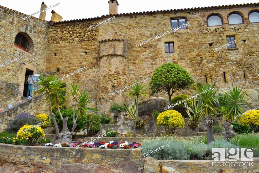 Stock Photo: Streets and houses of the medieval village Pals, Gerona Catalonia Spain.