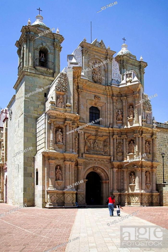 Basilica de Nuestra Senora de la Soledad, Oaxaca, Oaxaca State, Mexico,  Foto de Stock, Imagen Derechos Protegidos Pic. XI3-745149 | agefotostock