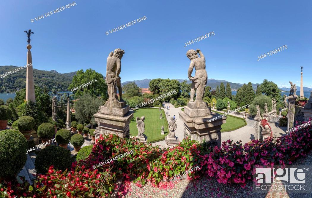 Photo de stock: castle park on the Borromean Islands on Lago Maggiore in Lombardy.
