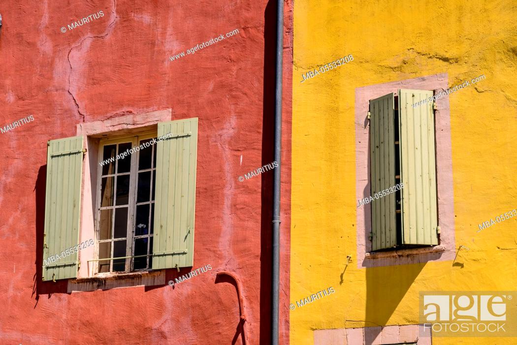 Stock Photo: France, Provence, Vaucluse, Roussillon, old town, house facade.