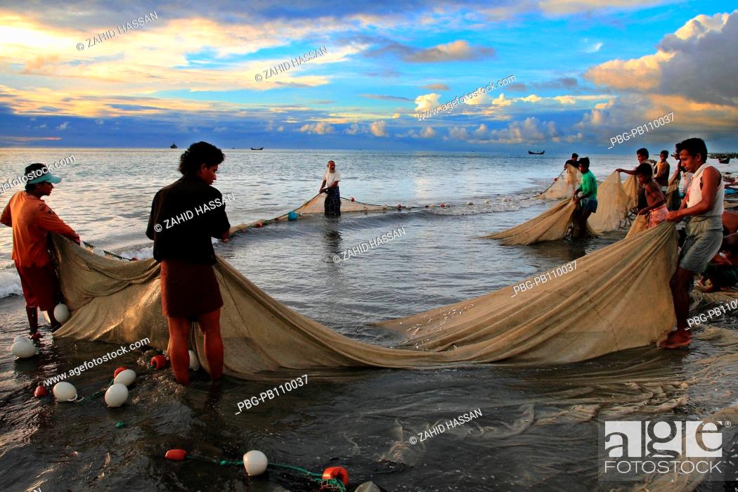 Stock Photo: Fishing in the Bay of Bengal at the Saint MartinÆs Island, locally known as Narkel Jinjira It is the only coral island and one of the most famous tourist spots.