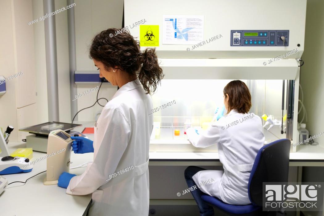 Stock Photo: Cell counter, counting and viability of cell line, Cell Culture cleanroom, Biotechnology Laboratory, Health Area, Alava Technology Park, Technology Centre.