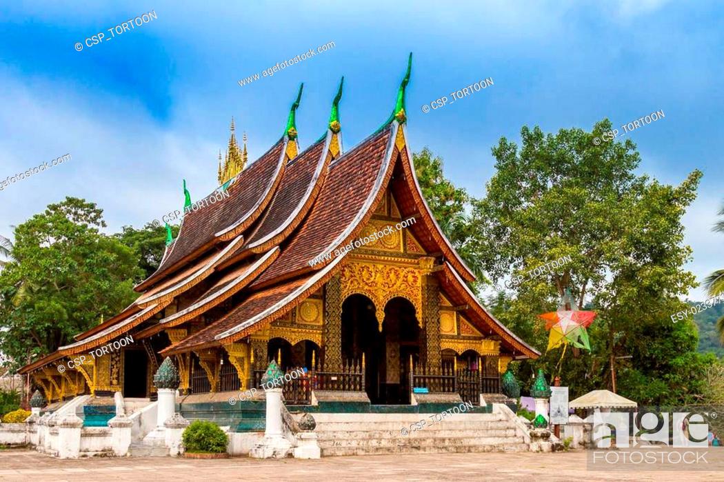 Stock Photo: Wat xieng thong temple in luang prabang, laos.
