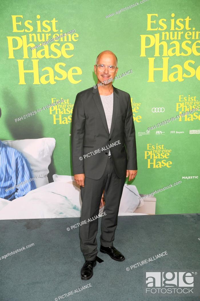 Stock Photo: 29 September 2021, Bavaria, Munich: Leading actor Christoph Maria Herbst shows up at the premiere of the comedy ""Es ist nur eine Phase.